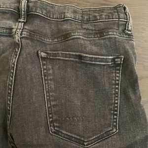 Old Navy 32x32 black washed jeans.